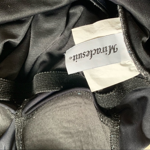 Miraclesuit Ruched Polka Dot One Piece Swimsuit in Black & White sz 10 - Picture 3 of 3